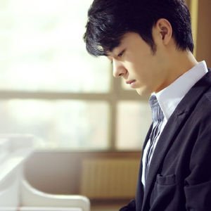 巨乳自慰丝袜少妇
